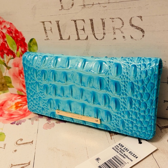 NWT✨BRAHMIN TROPIC BLUE MELBOURNE🩵 ADY WALLET RARE - Picture 3 of 15